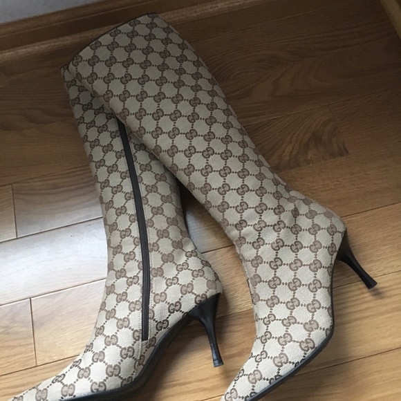 GUCCI logo tall boots